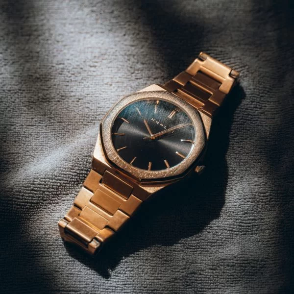 ChronoEdge Classic Luxe Watch